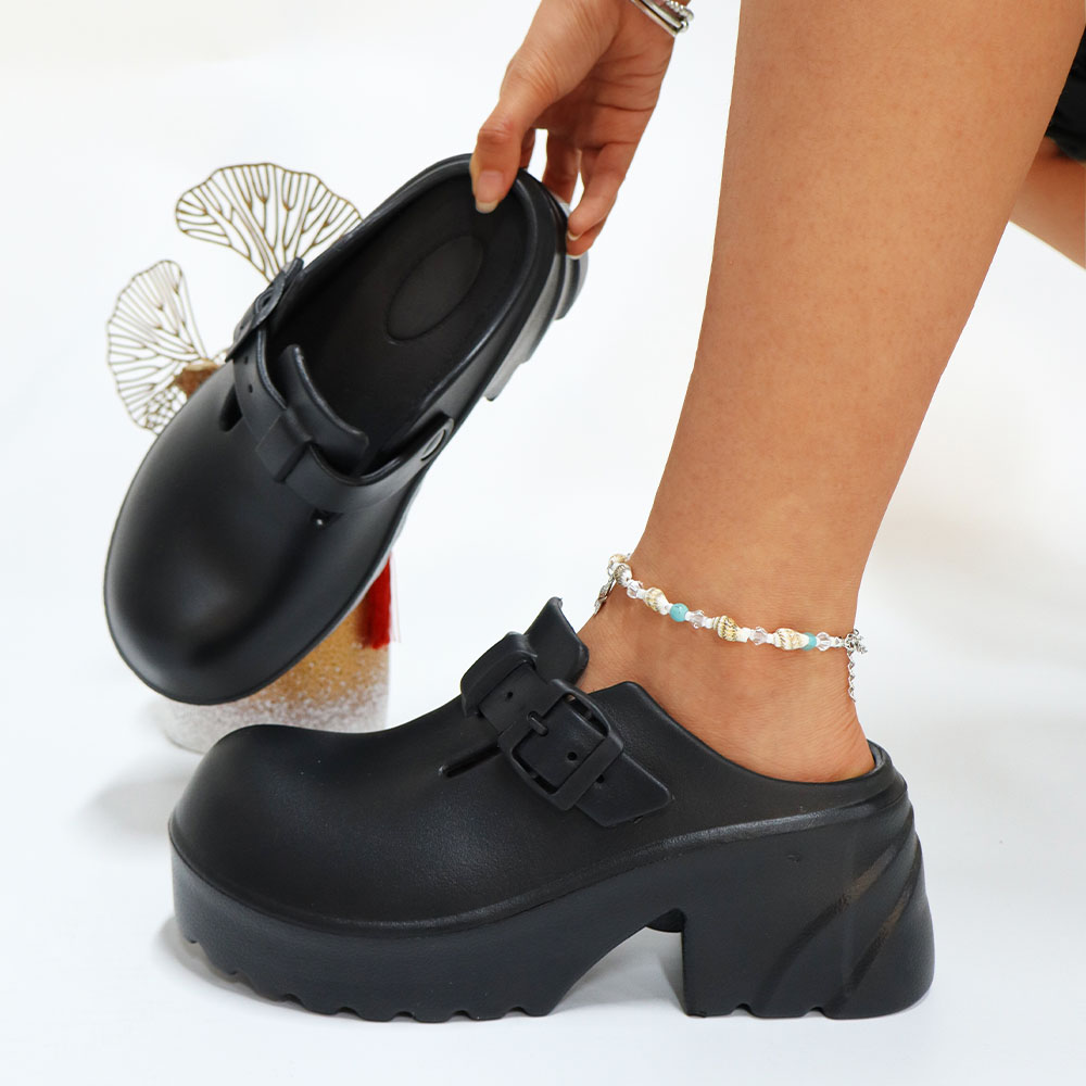 Chunky Black Clogs With Strap